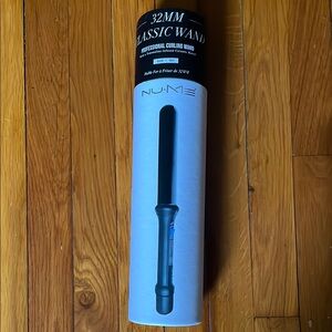 NuMe 32mm Classic Curling Wand - Black